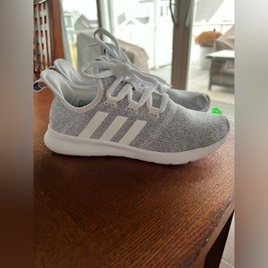 Adidas Cloudfoam Pure 2.0 Women's Running Shoes - 6.5 - Worn inside home once